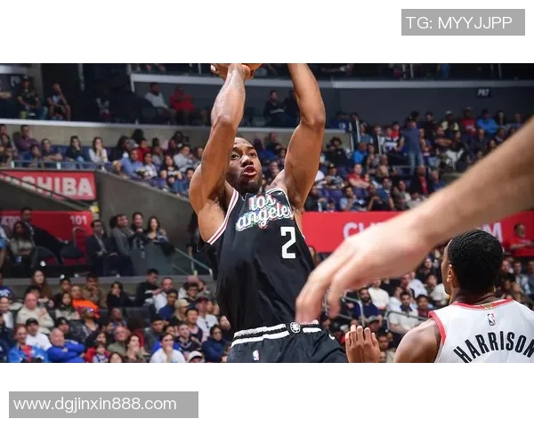 开拓者队主场胜快船扳平系列赛：燃情时刻再现