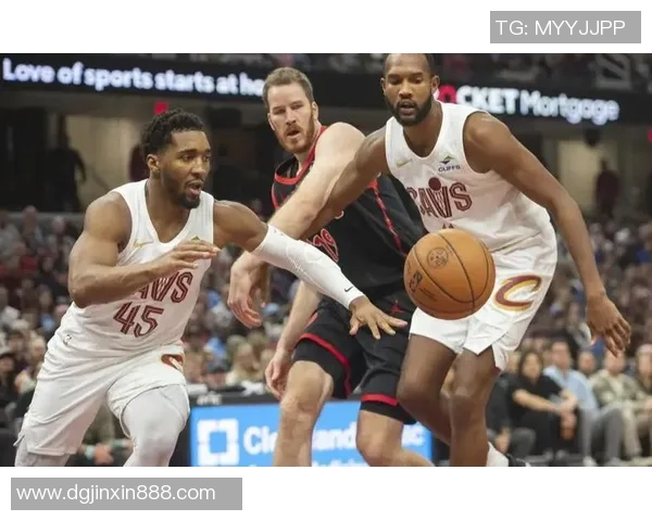 猛龙凭借进攻击败骑士角逐青睐 猛龙凭借进攻击败骑士角逐青睐